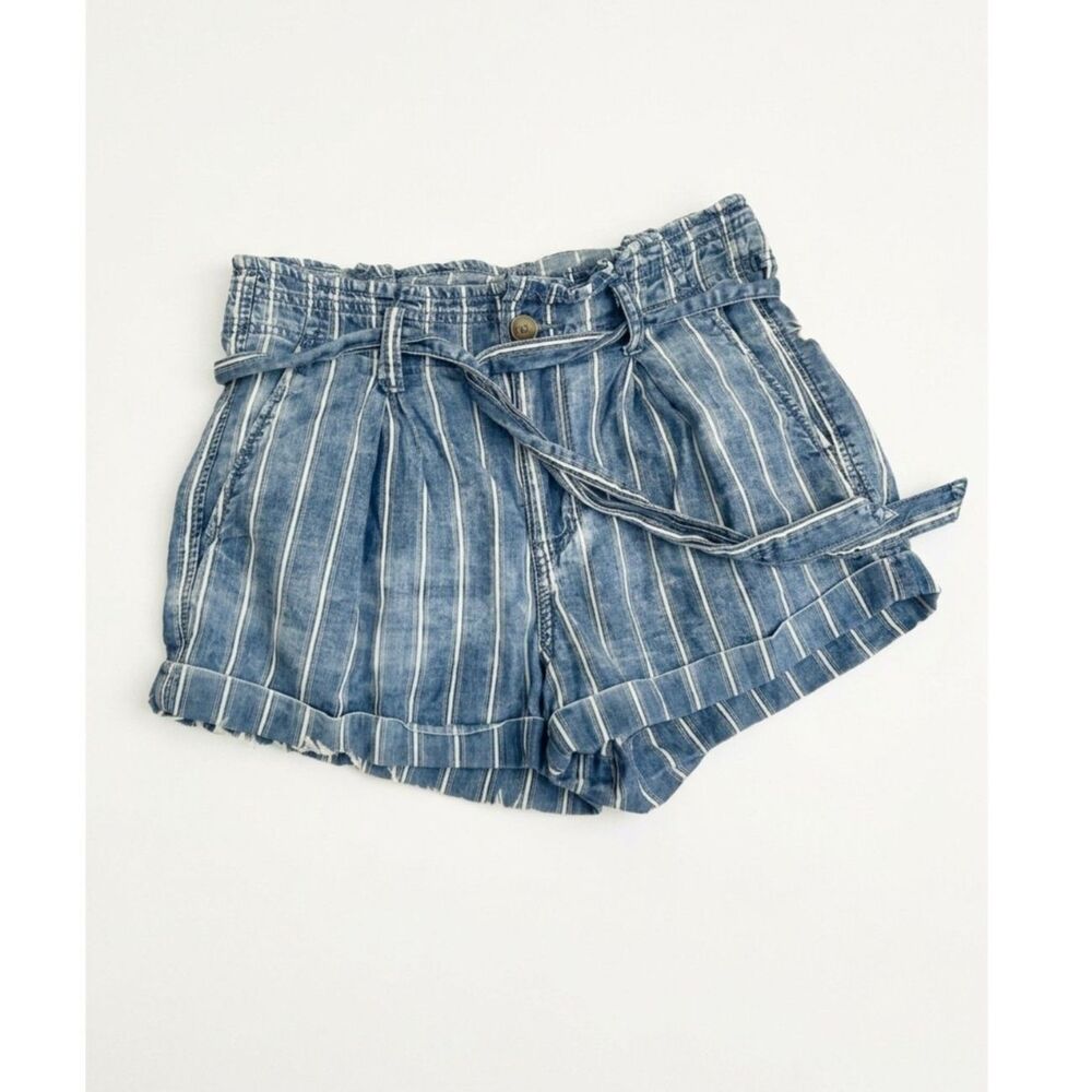 American Eagle Blue Chambray Paper Bag Shorts Size 4 White Striped Women Casual